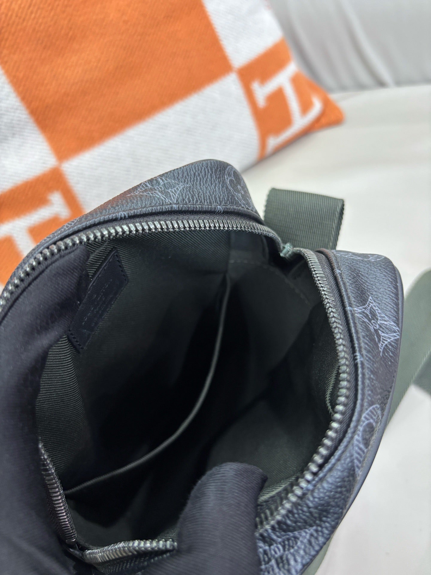 Louis Vuitton Limited Edition Vivienne Graffiti Camera Bag