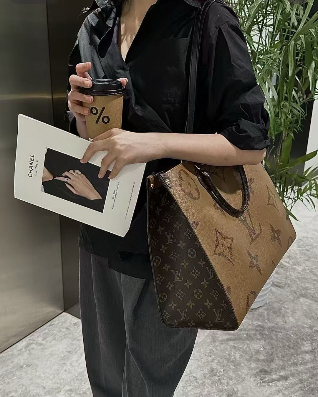 Louis Vuitton OnTheGo Tote Bag – Large