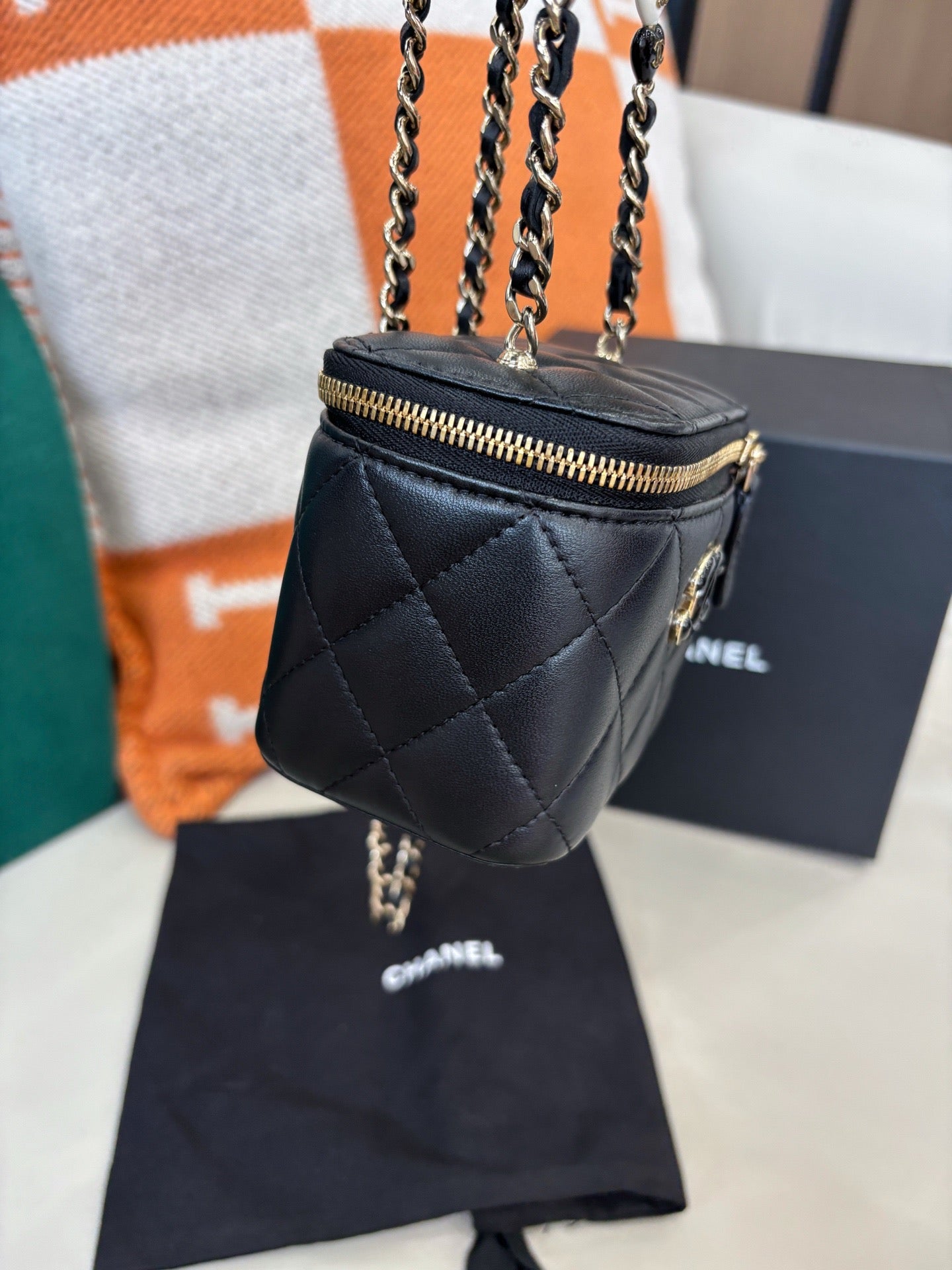 Chanel 23P Enamel Heart Mini Vanity