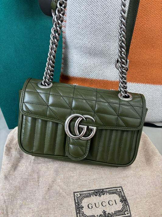 Gucci Marmont 22 Shoulder Bag