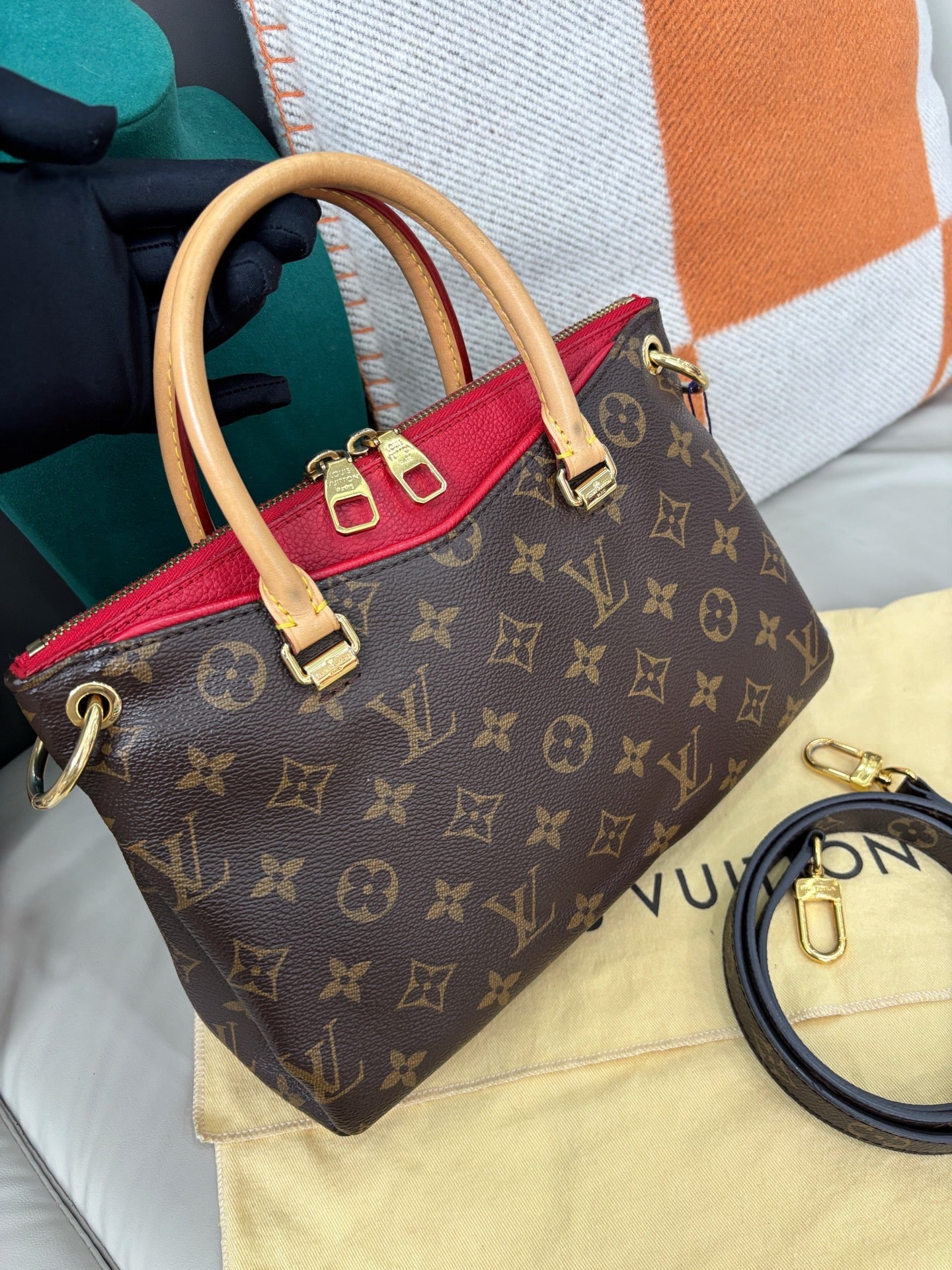 Louis Vuitton Pallas BB
