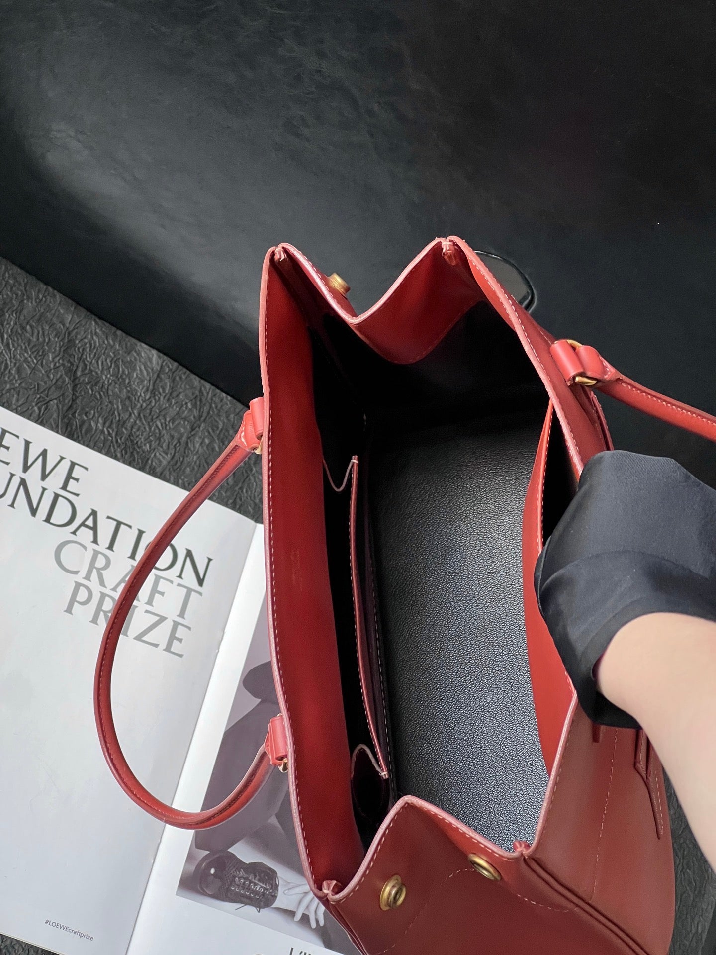 Hermès La Limited Edition Handbag – Dark Orange