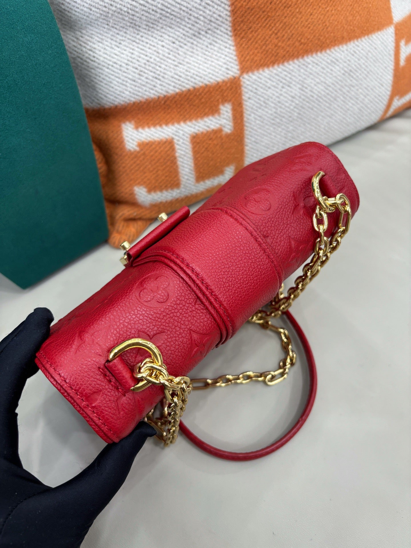 Louis Vuitton Saint Sulpice Chain Bag