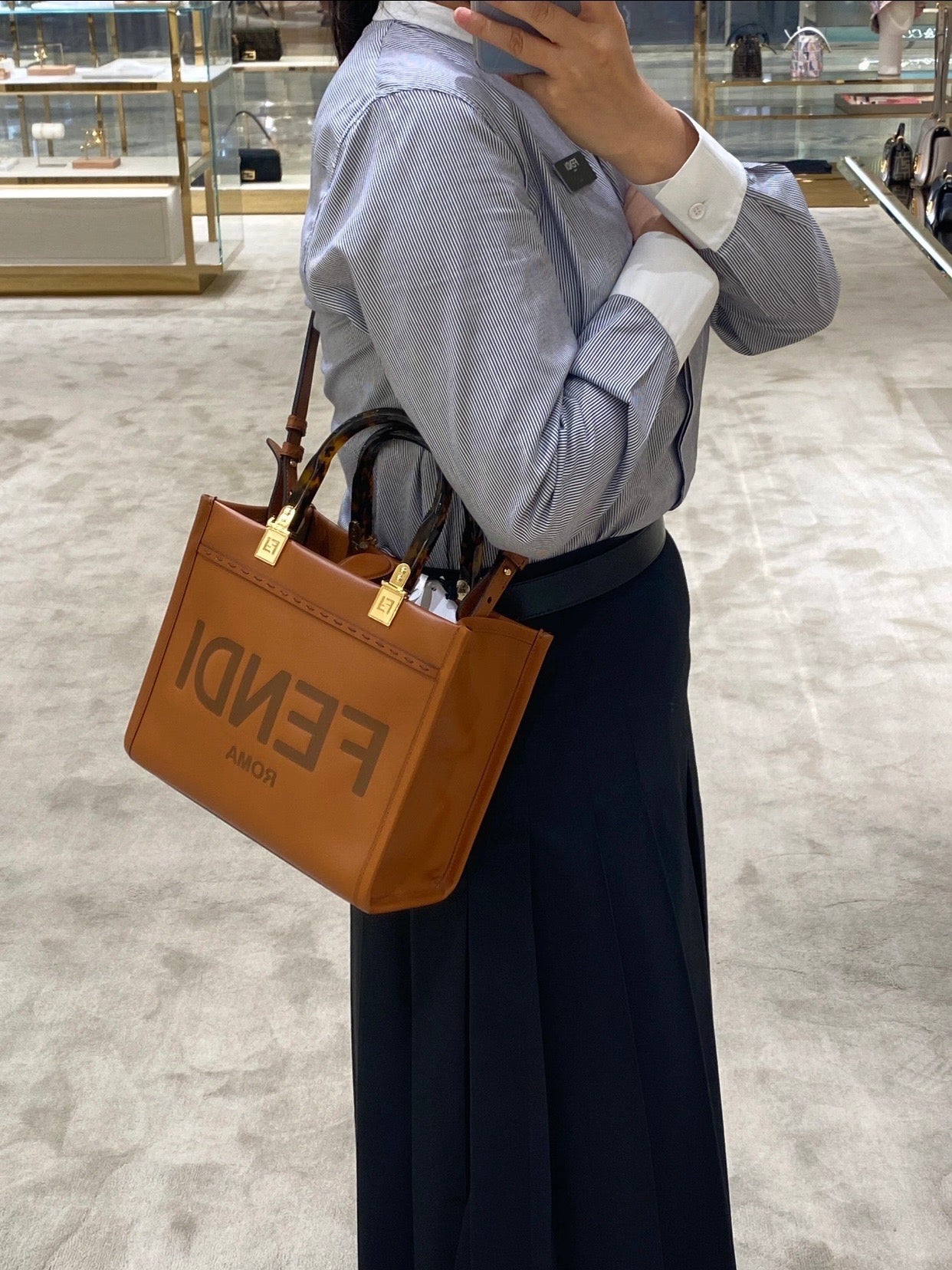 Fendi Sunshine Small Tote Bag – Carame