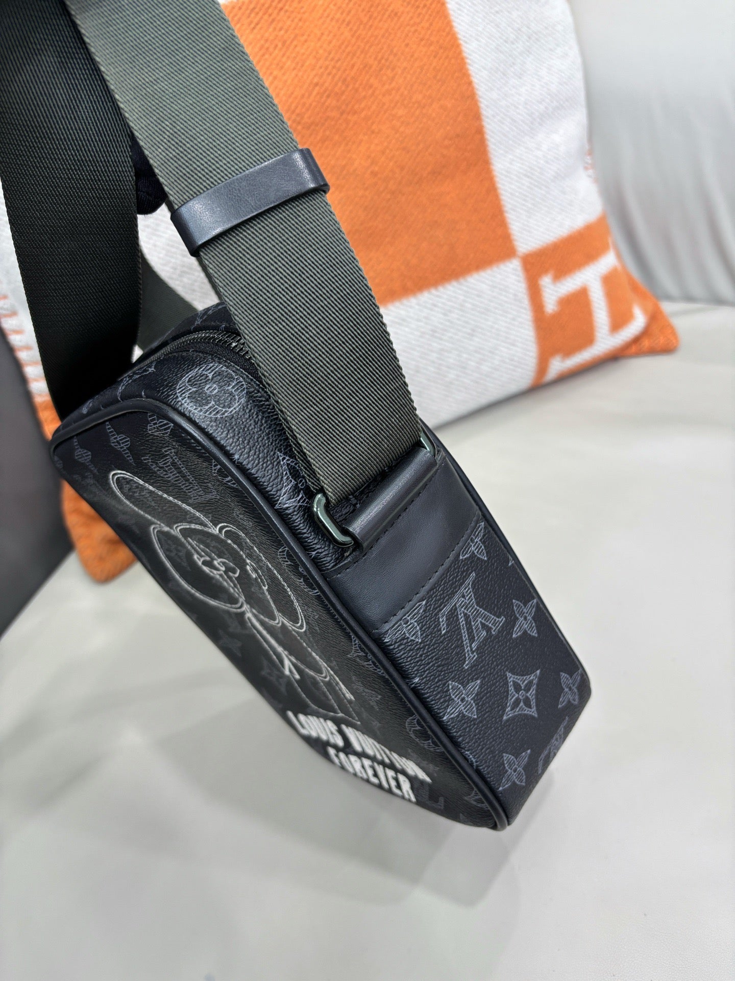 Louis Vuitton Limited Edition Vivienne Graffiti Camera Bag