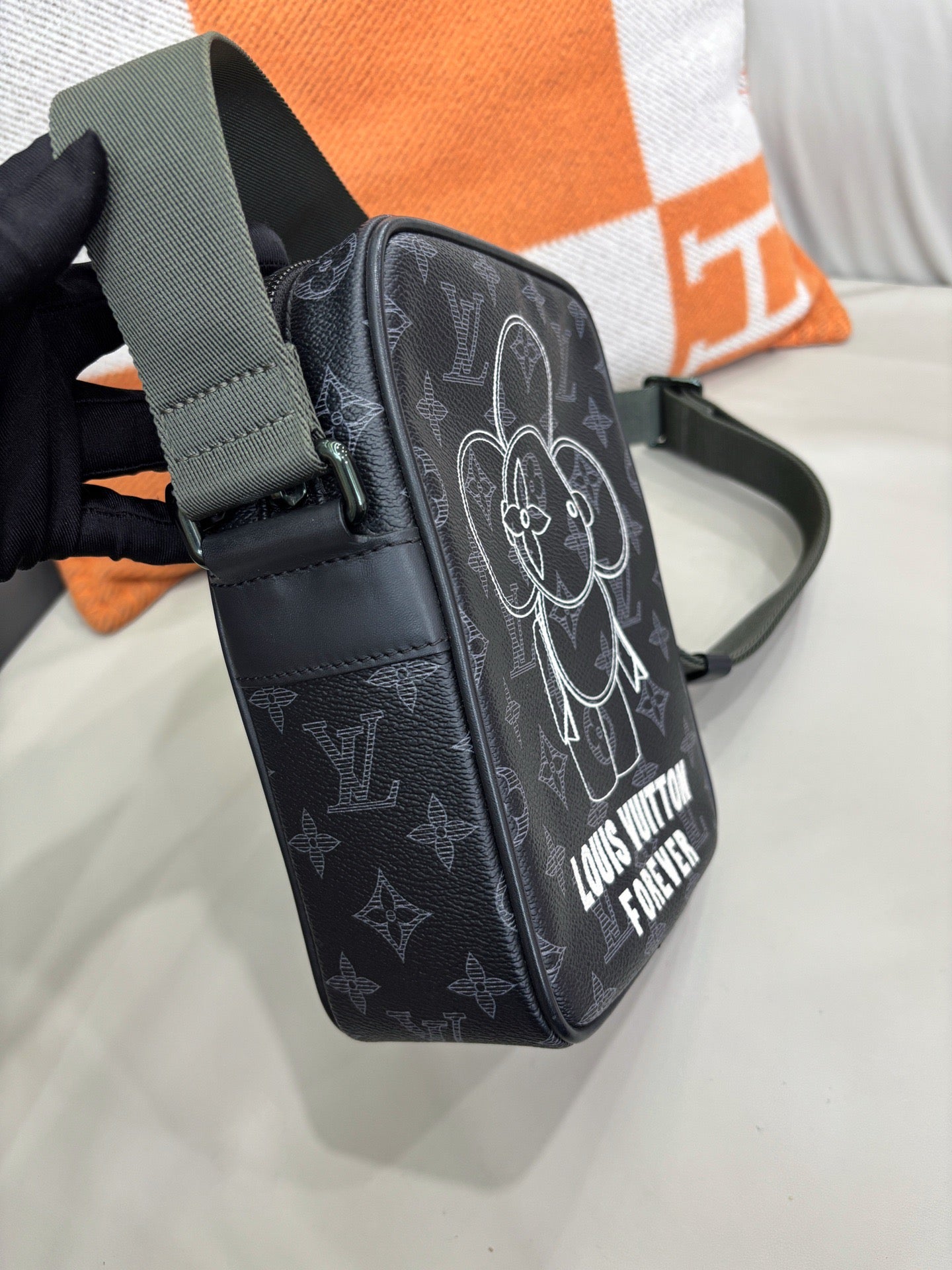 Louis Vuitton Limited Edition Vivienne Graffiti Camera Bag