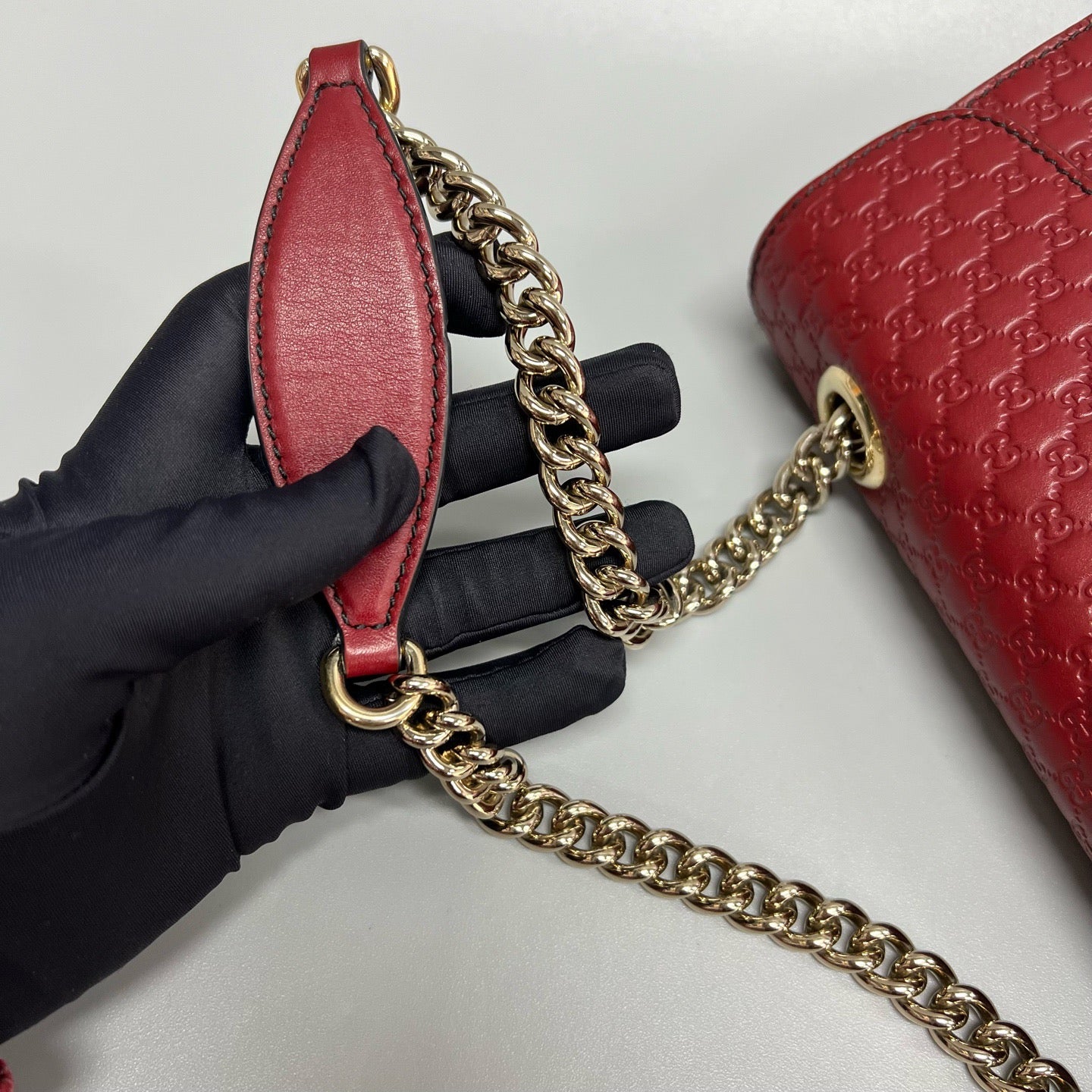 Gucci Emily Chain Shoulder Bag