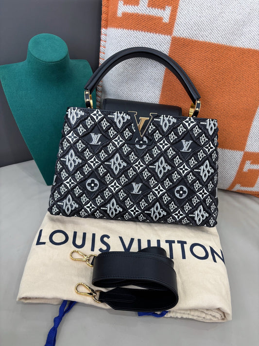 Louis Vuitton 1854 Capucines MM