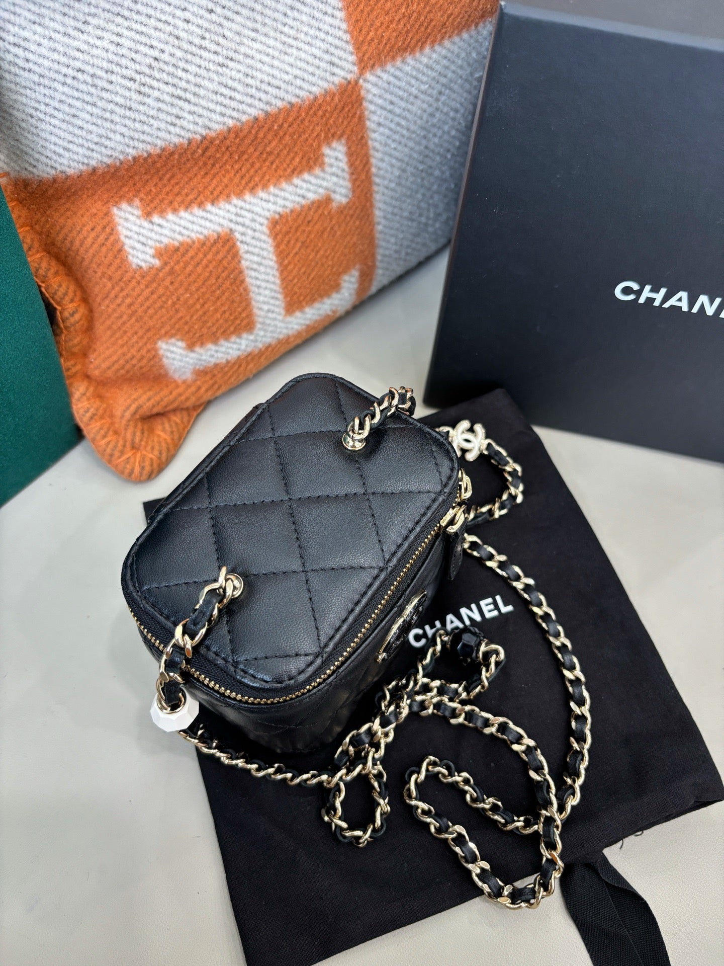 Chanel 23P Enamel Heart Mini Vanity