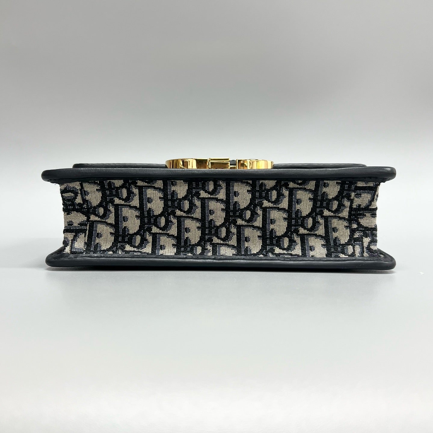 Dior 30 Montaigne – Blue Oblique