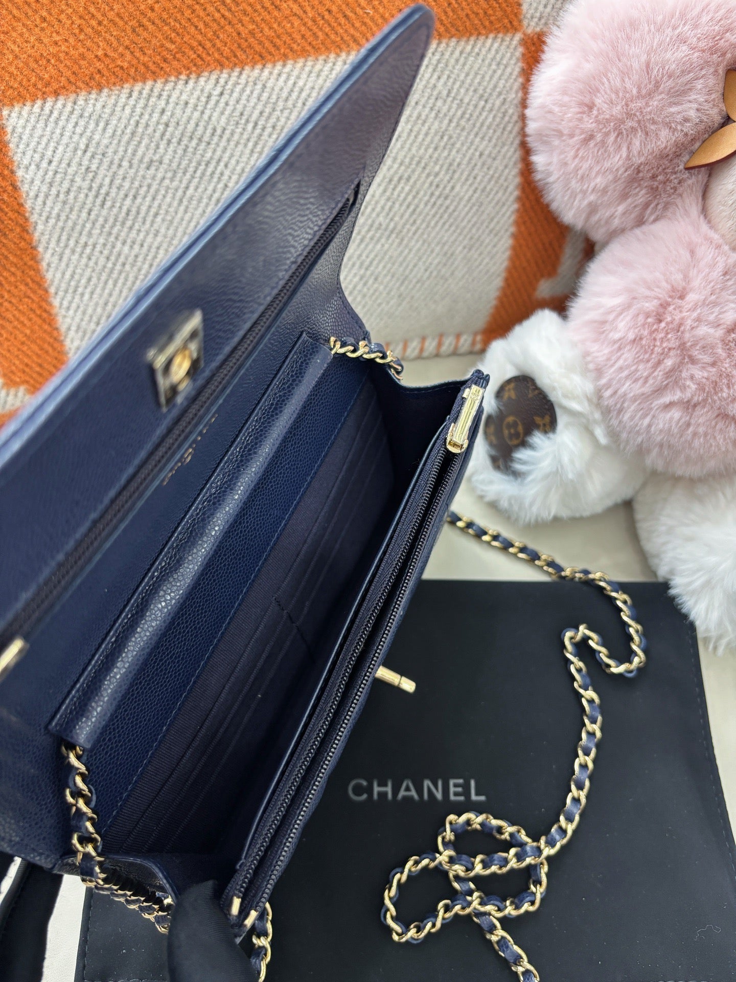 Chanel Wallet on Chain (WOC)