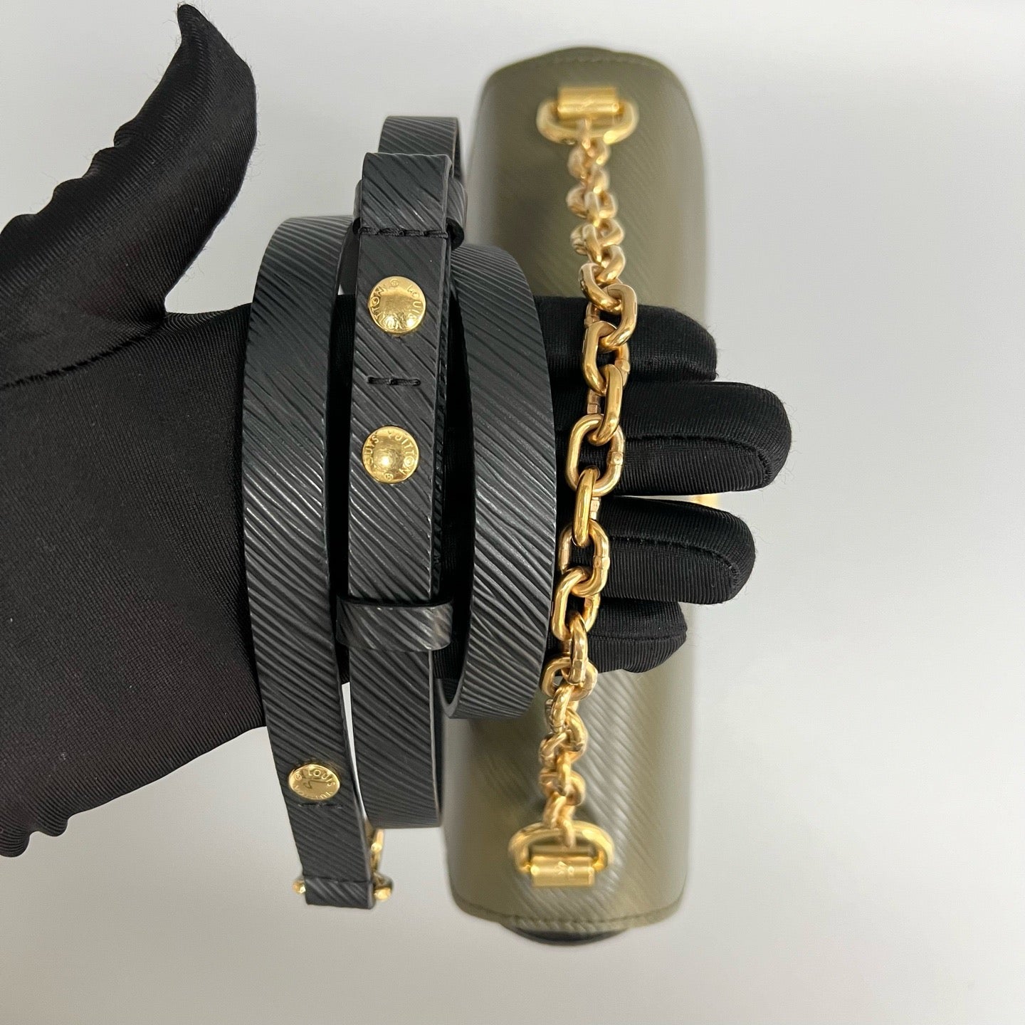 Louis Vuitton Twist Medium Shoulder Bag