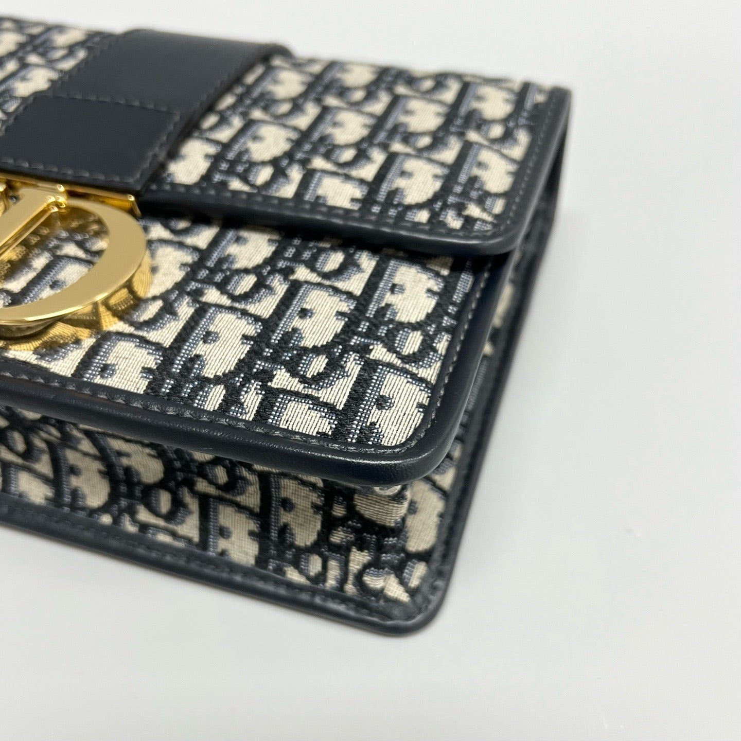 Dior 30 Montaigne – Blue Oblique