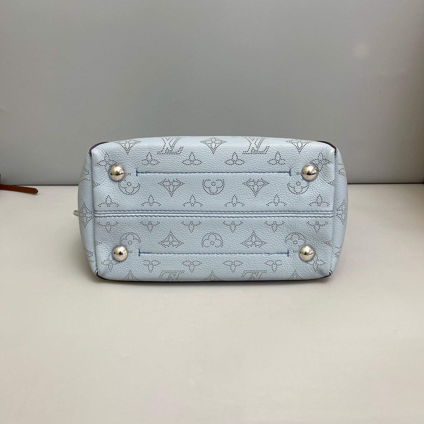 Louis Vuitton Hina Small Bag
