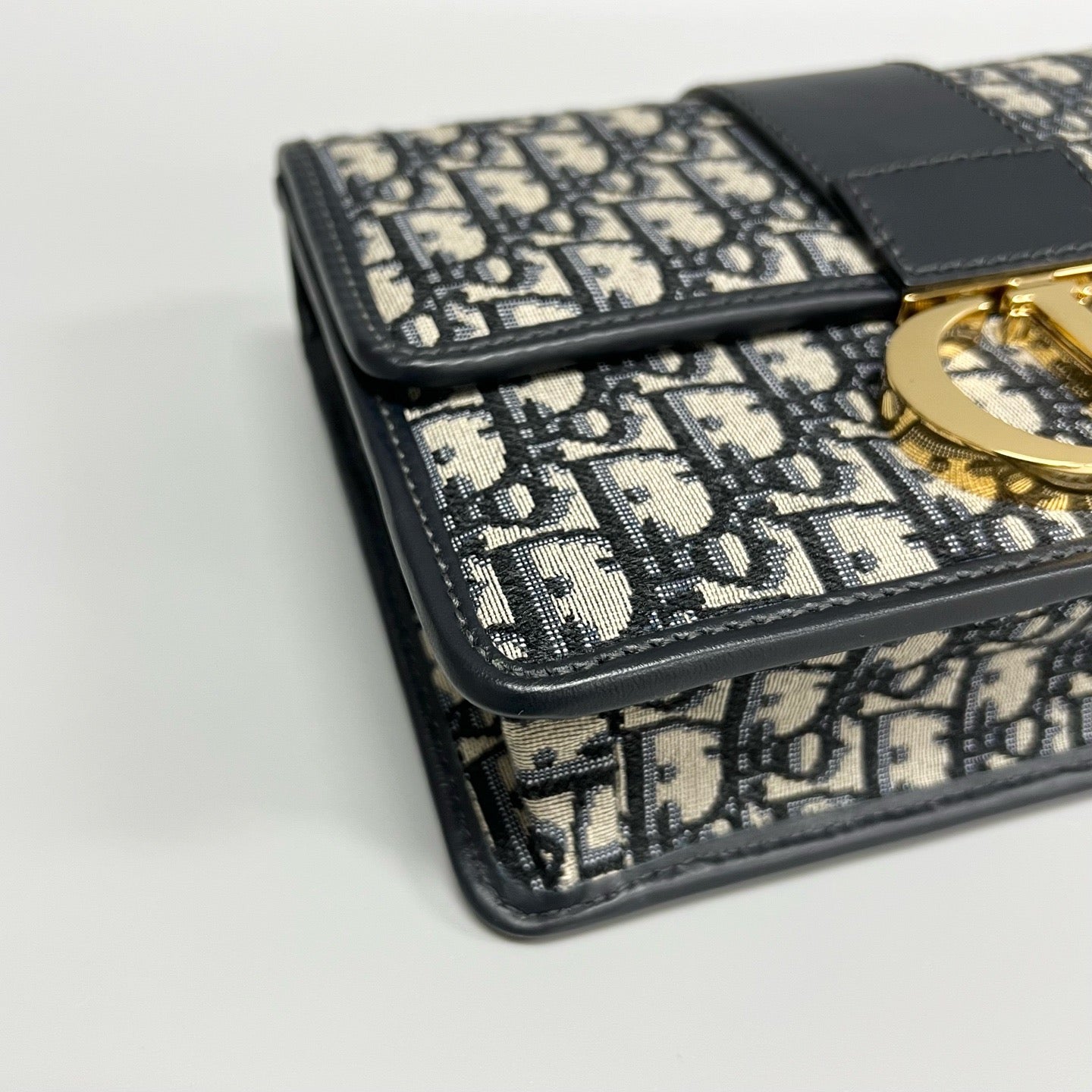 Dior 30 Montaigne – Blue Oblique