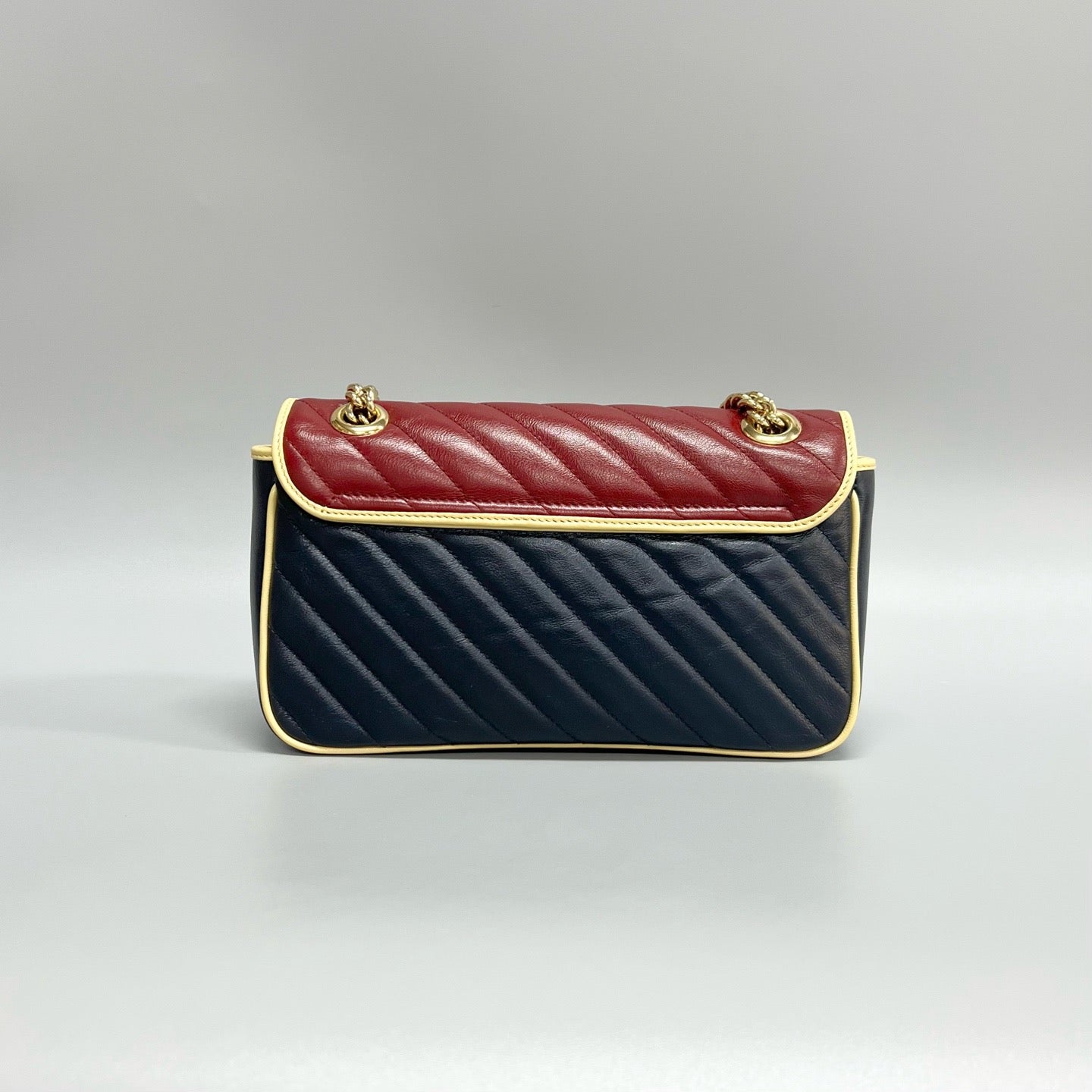 Gucci Marmont 26 – Tricolor Spiral