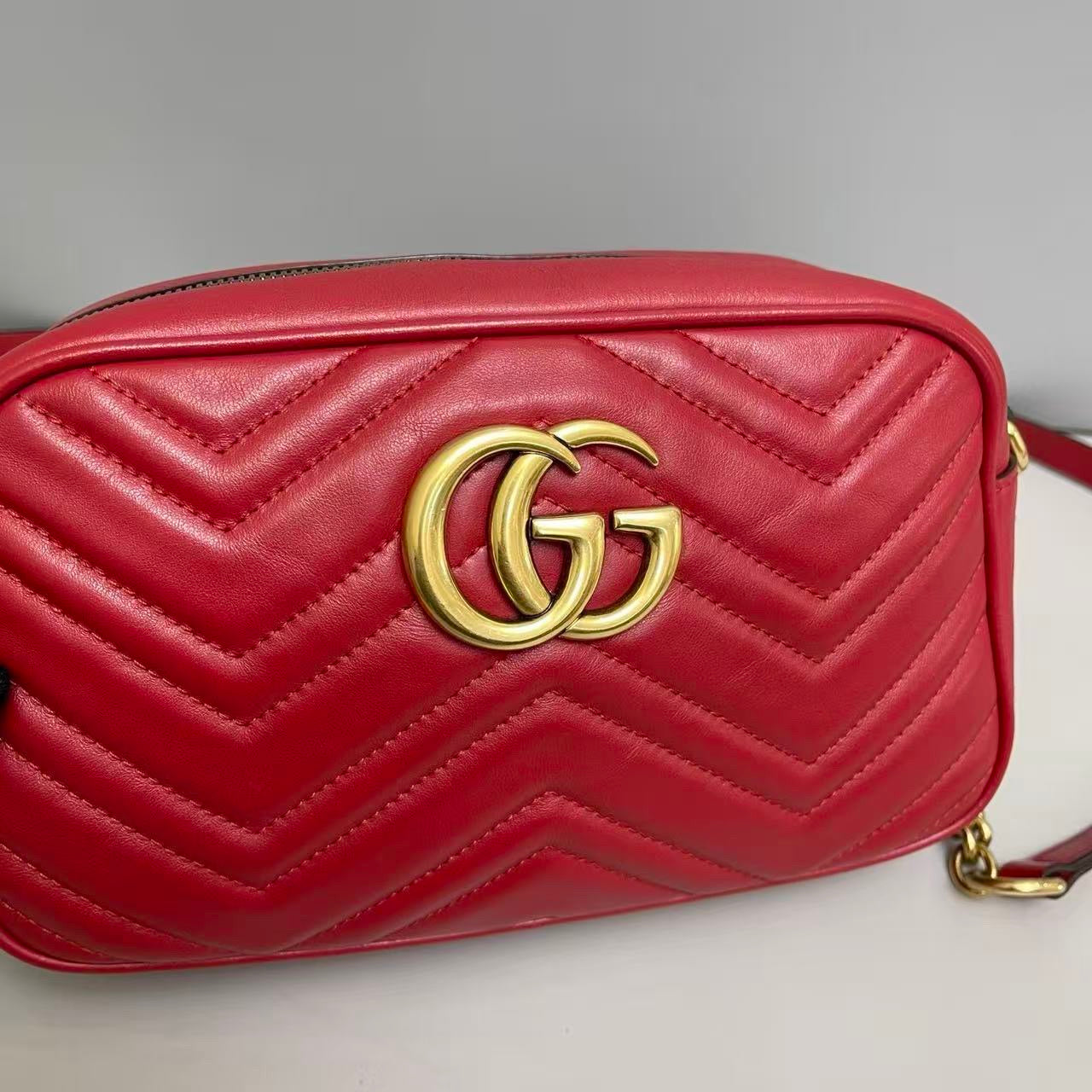 Gucci Marmont Medium Camera Bag