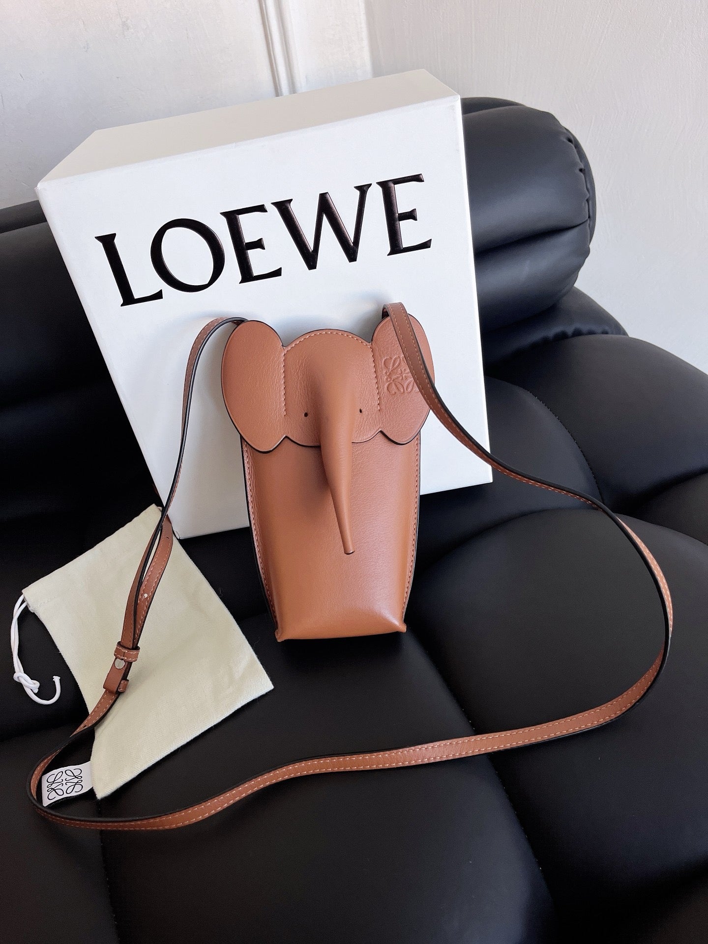LOEWE Elephant Pocket in Caramel Leather