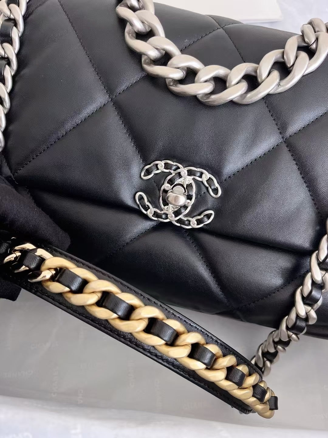 Chanel 19 Medium Bag