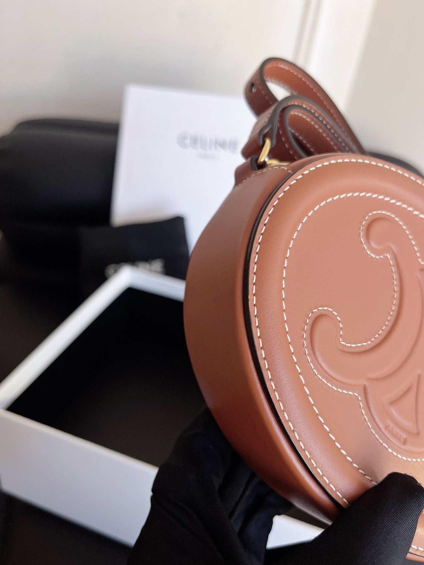 CELINE Cuir Triomphe Bag