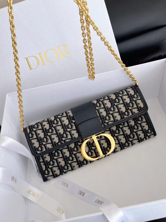 Dior Montaigne Horizontal Baguette Bag