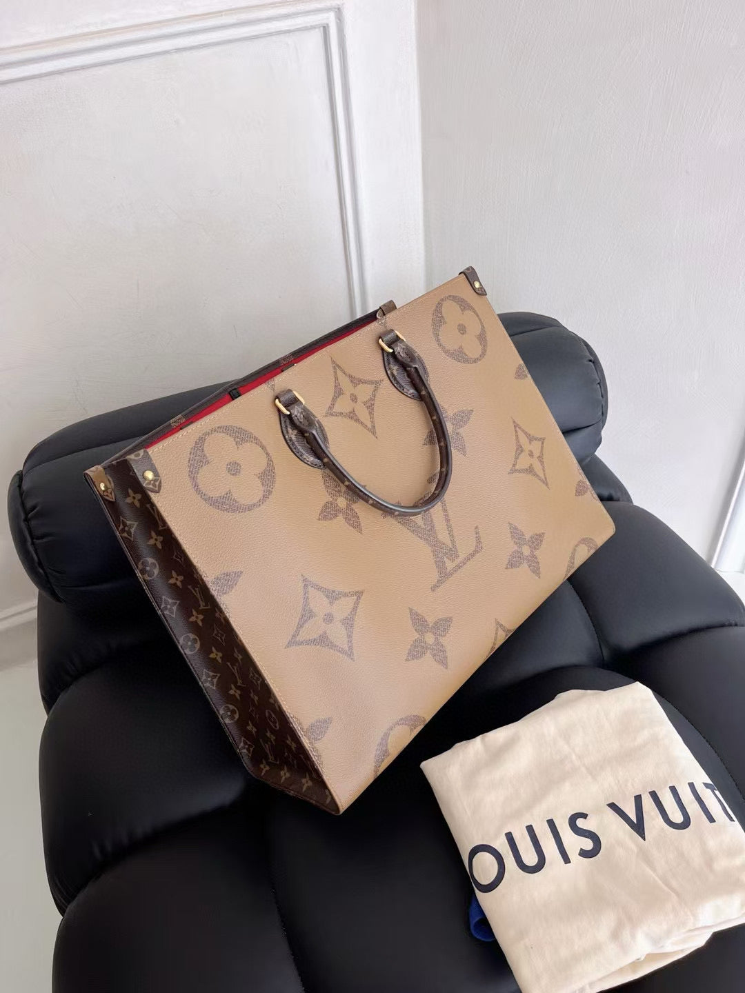 Louis Vuitton OnTheGo Tote Bag – Large