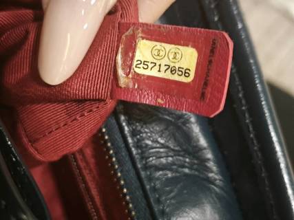 Chanel Gabrielle Medium Hobo — Navy Blue