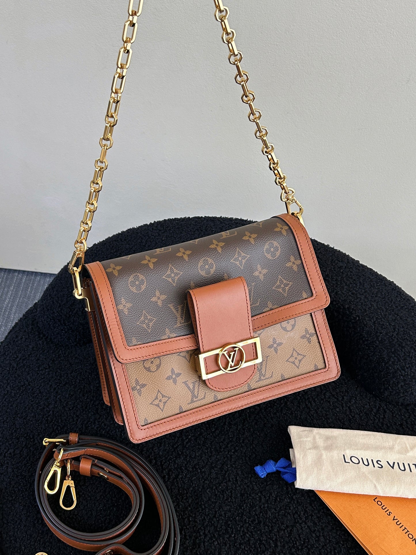 Louis Vuitton Dauphine MM — Classic Monogram